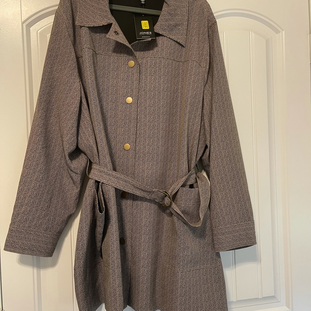 Tan and black belted blazer - Jones New York